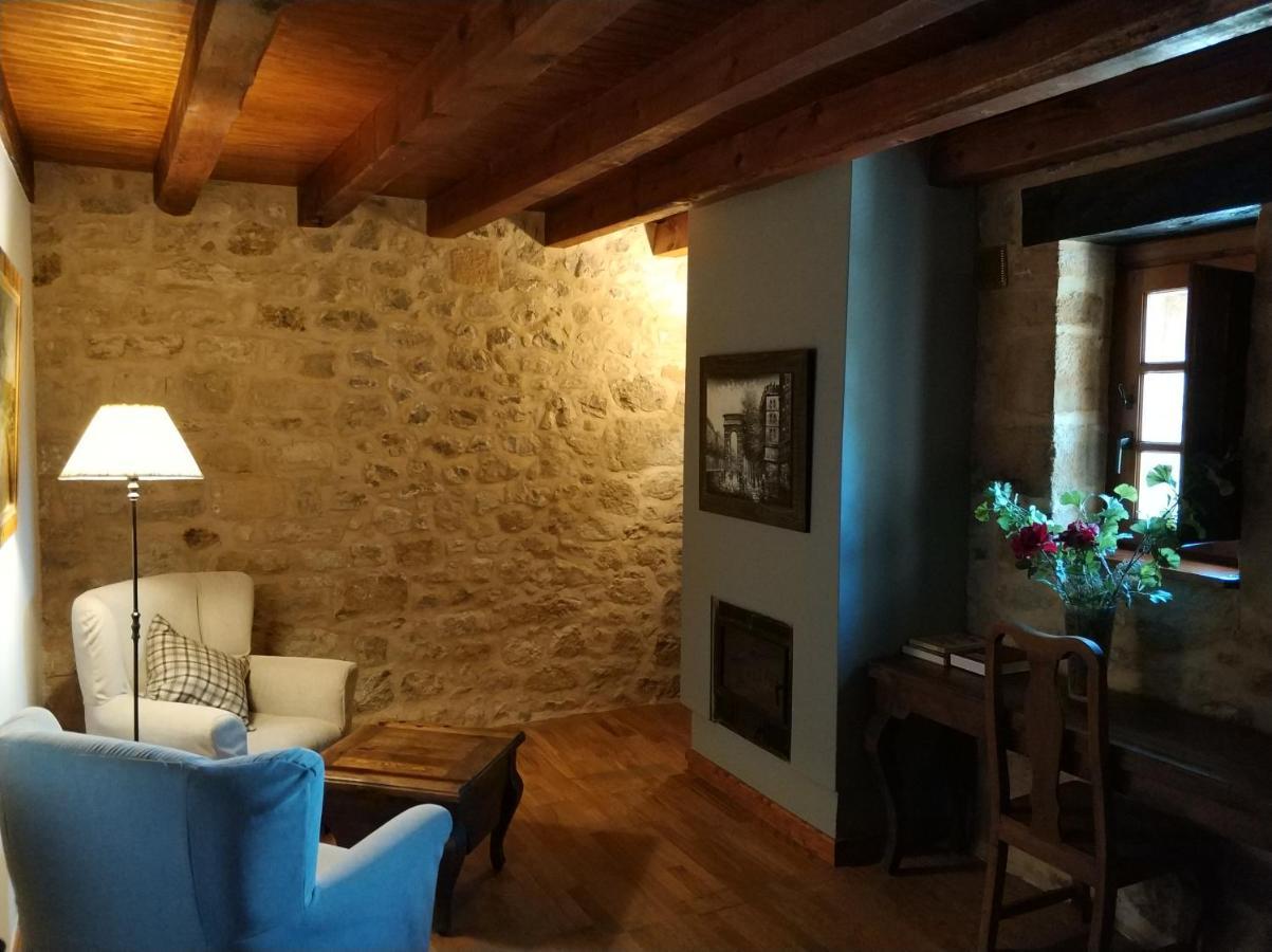 Posada Torre Palacio La Taxuela Villanueva la Lastra 外观 照片